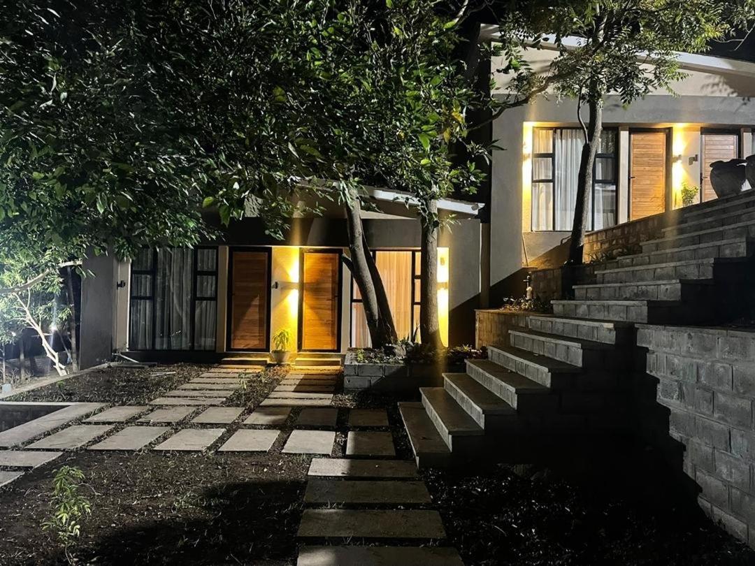 Instahomes By Tru - Garden Suites Blantyre Extérieur photo
