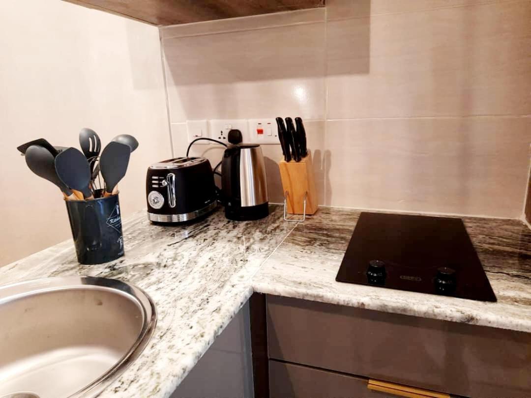 Instahomes By Tru - Garden Suites Blantyre Extérieur photo