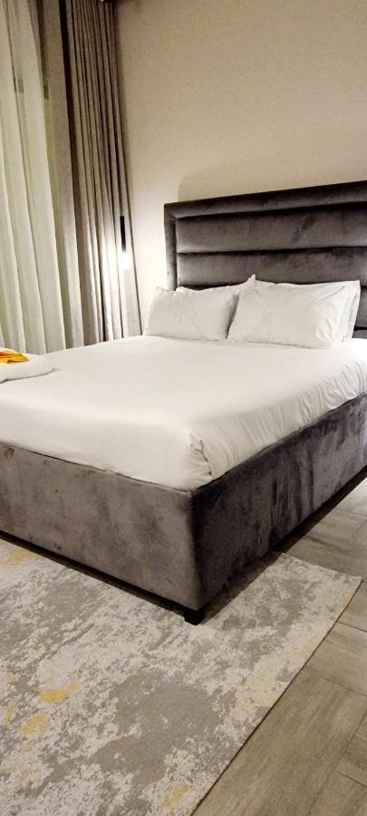 Instahomes By Tru - Garden Suites Blantyre Extérieur photo