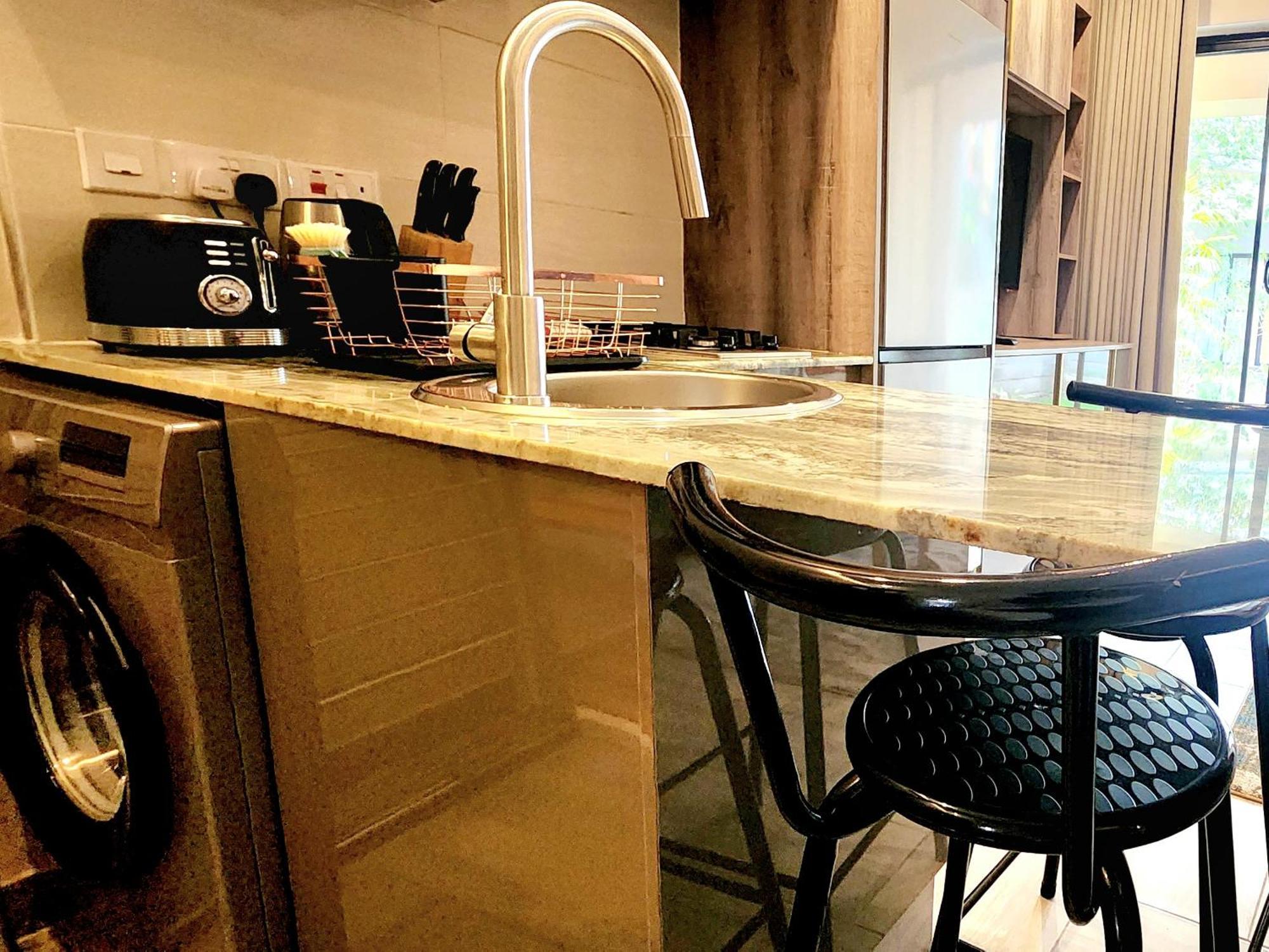 Instahomes By Tru - Garden Suites Blantyre Extérieur photo